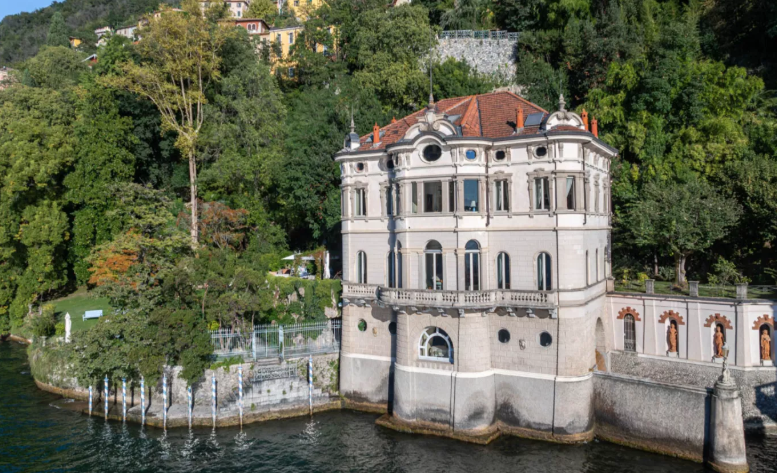 Lake Como luxury villa with direct lake access – Villa Imperatore, an opulent waterfront estate featuring classical Italian architecture, private gardens, and breathtaking panoramic views.